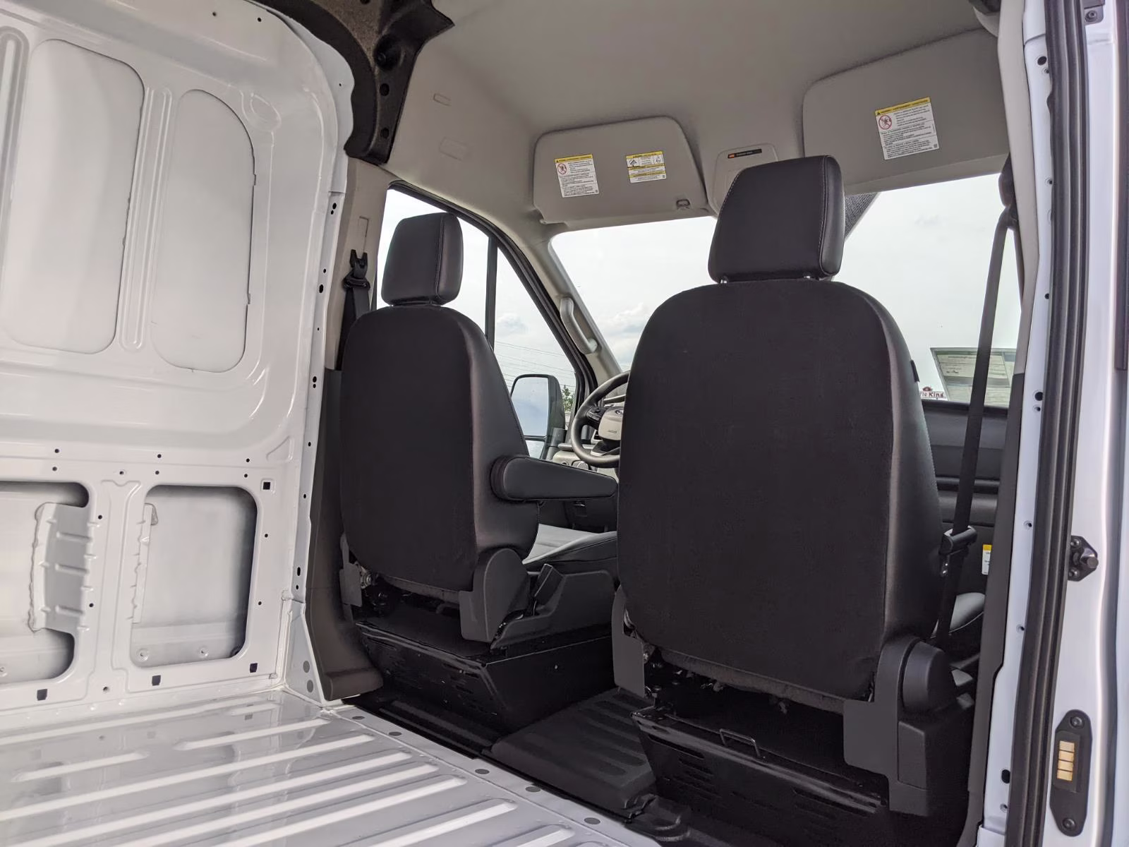 2026 Oxford White Ford Transit Cargo Van T-250 148 MED RF 9150 GV RWD Van