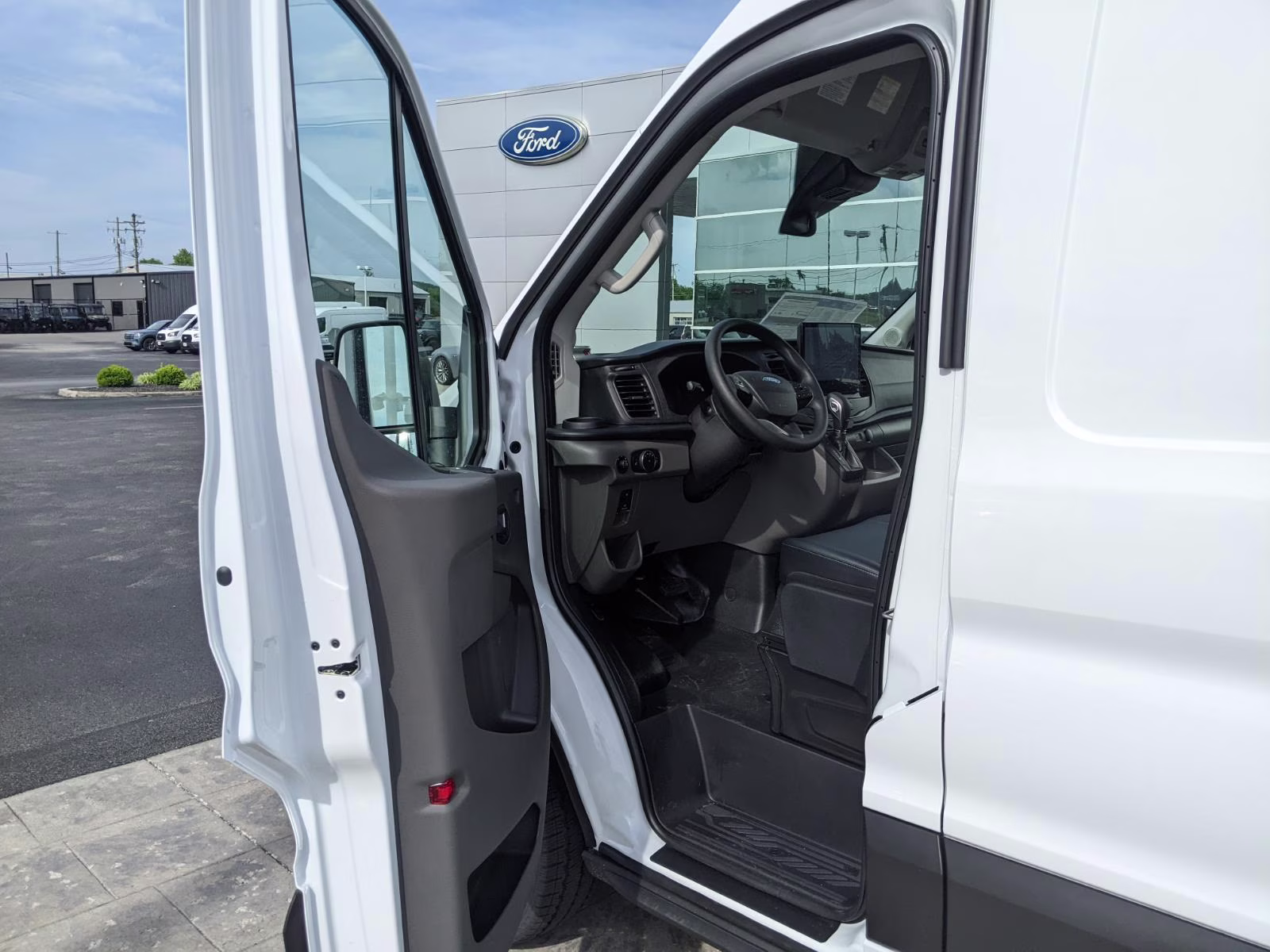 2026 Oxford White Ford Transit Cargo Van T-250 148 MED RF 9150 GV RWD Van