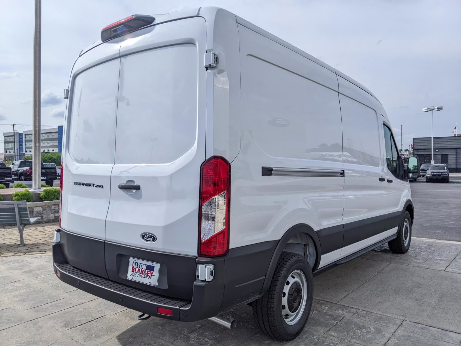 2026 Oxford White Ford Transit Cargo Van T-250 148 MED RF 9150 GV RWD Van
