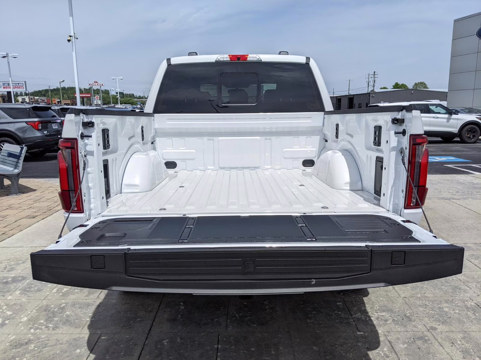 2026 Star White Metallic Tri-Coat Ford F-150 Platinum 4X4 Truck