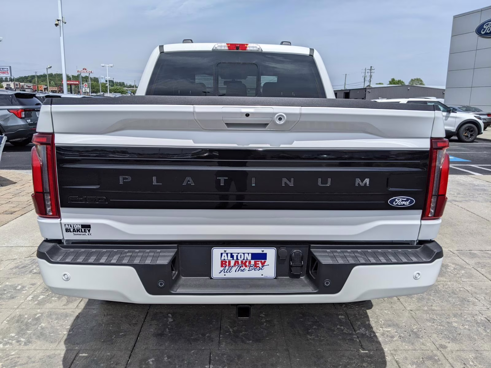 2026 Star White Metallic Tri-Coat Ford F-150 Platinum 4X4 Truck