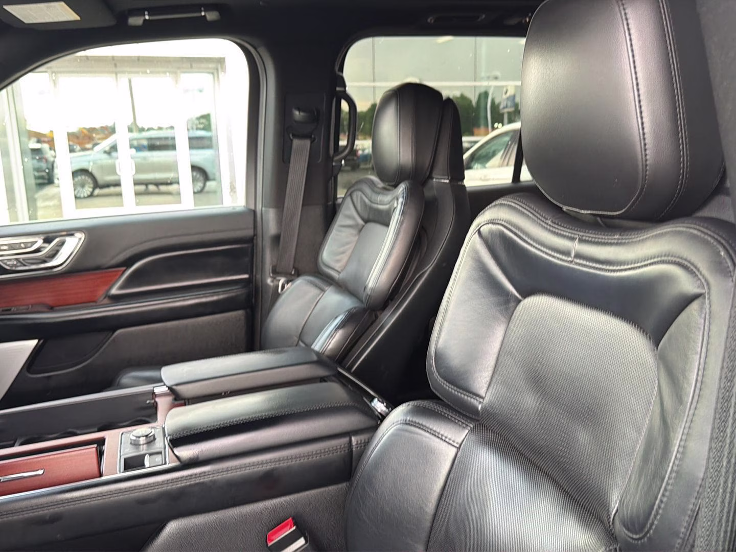 2021 Silver Radiance Lincoln Navigator Reserve 4X4 SUV