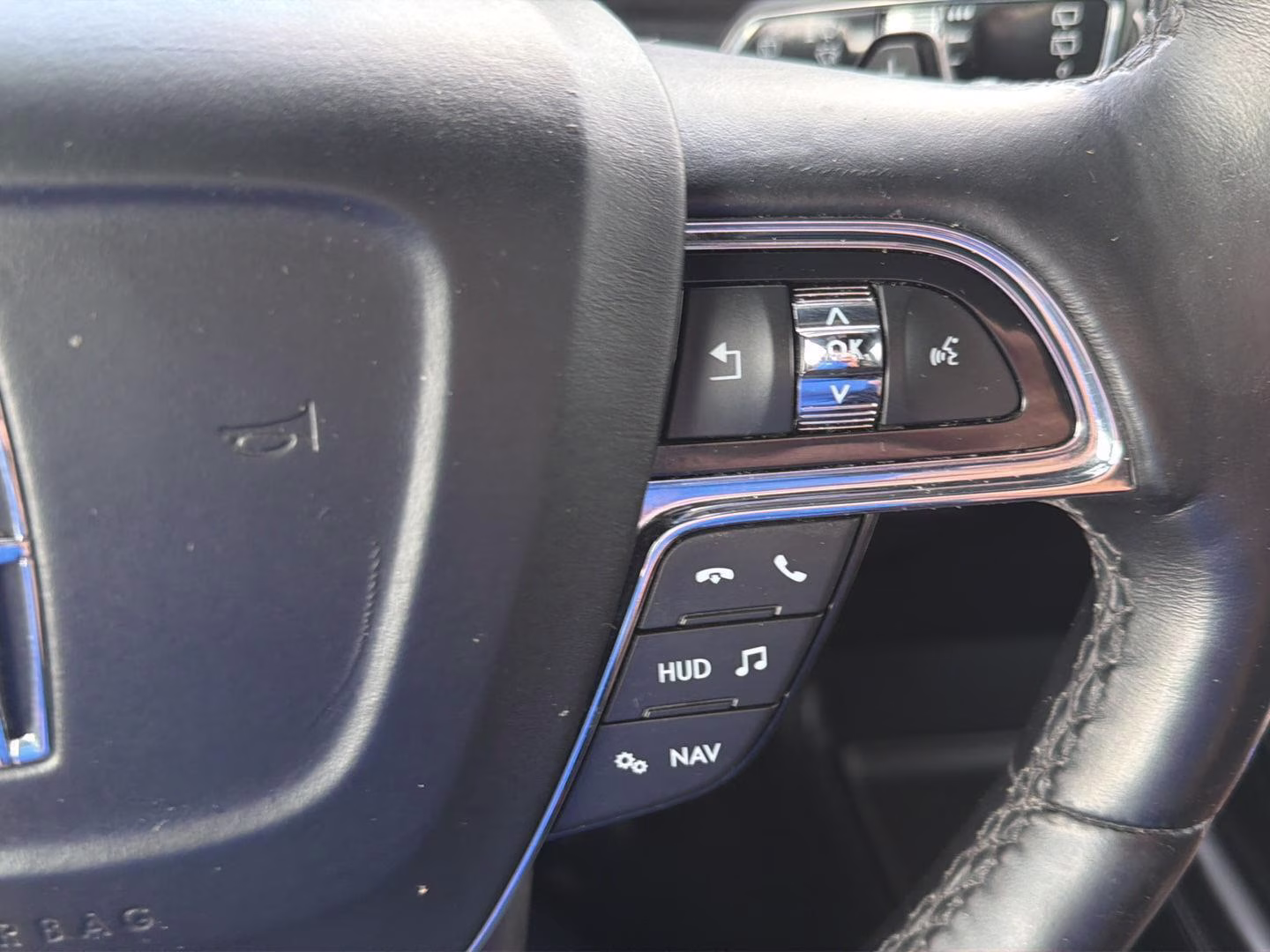 2021 Silver Radiance Lincoln Navigator Reserve 4X4 SUV