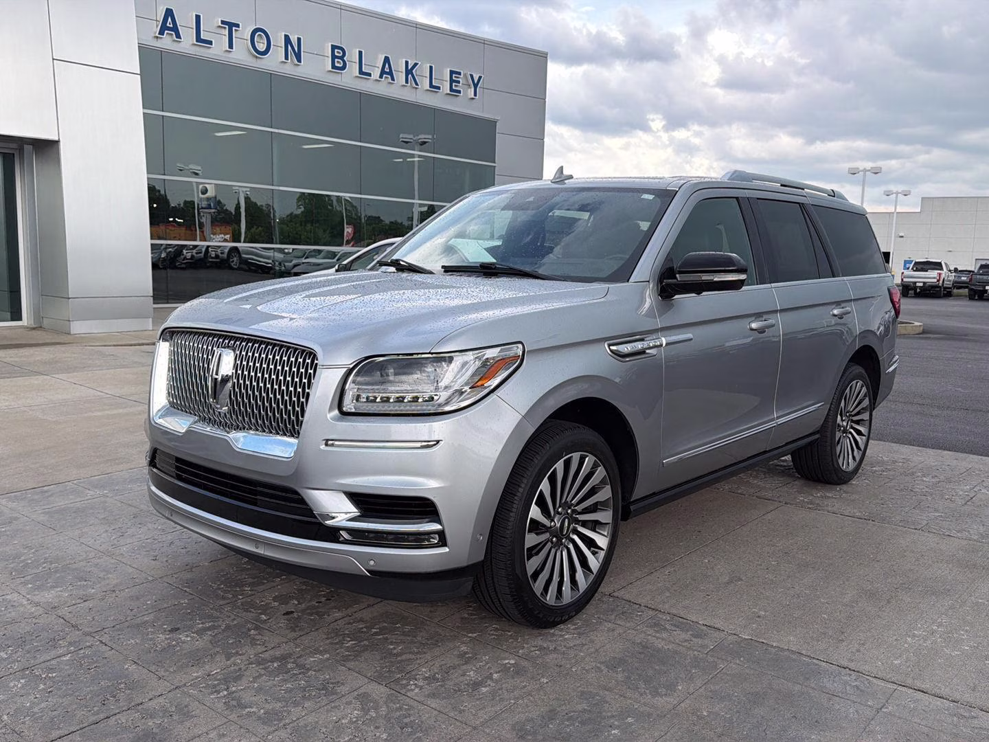 2021 Silver Radiance Lincoln Navigator Reserve 4X4 SUV