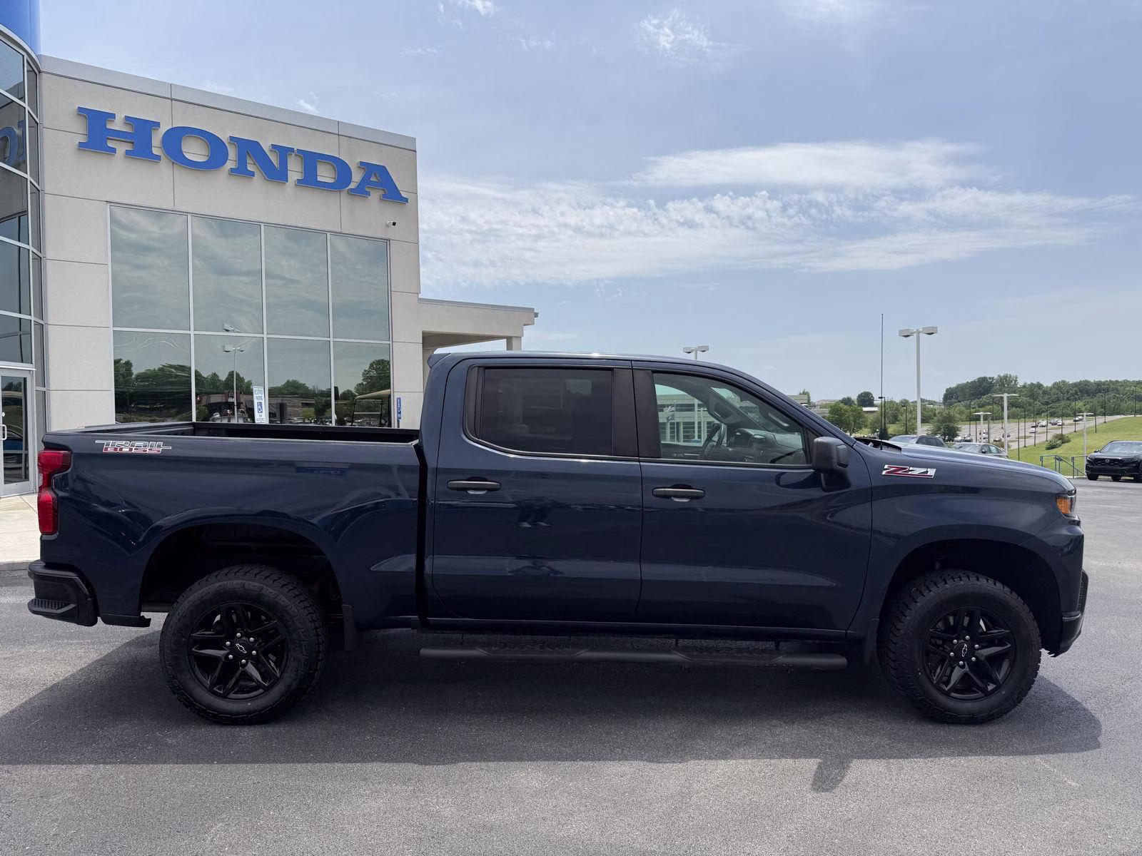2021 Northsky Blue Metallic Chevrolet Silverado 1500 Custom Trail Boss 4X4 Truck
