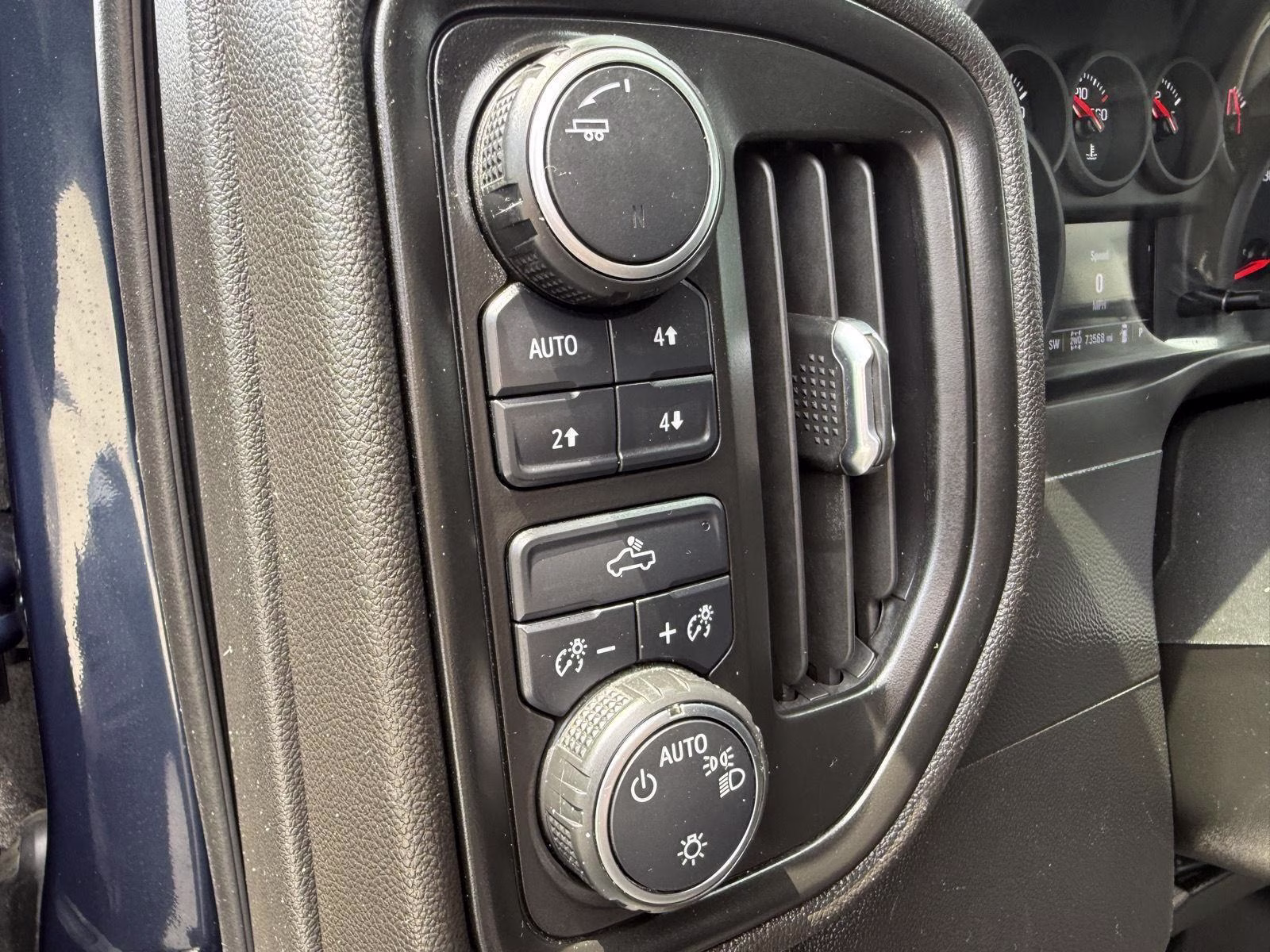2021 Northsky Blue Metallic Chevrolet Silverado 1500 Custom Trail Boss 4X4 Truck