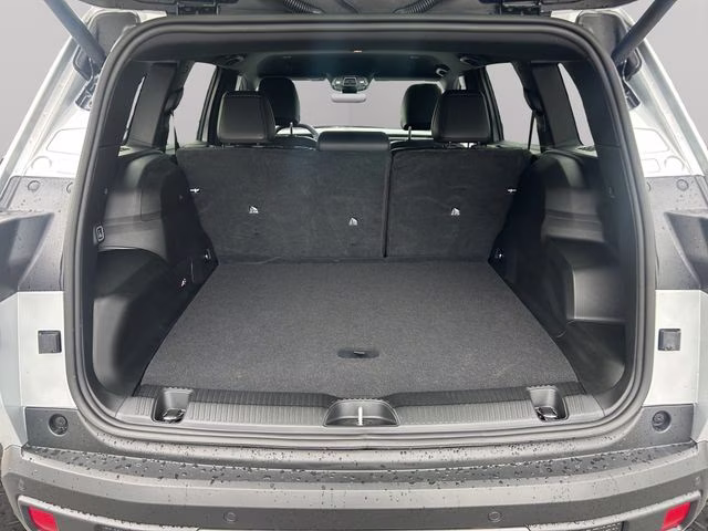 2026 Silver Zynith Clearcoat Jeep Cherokee Limited 4X4 SUV