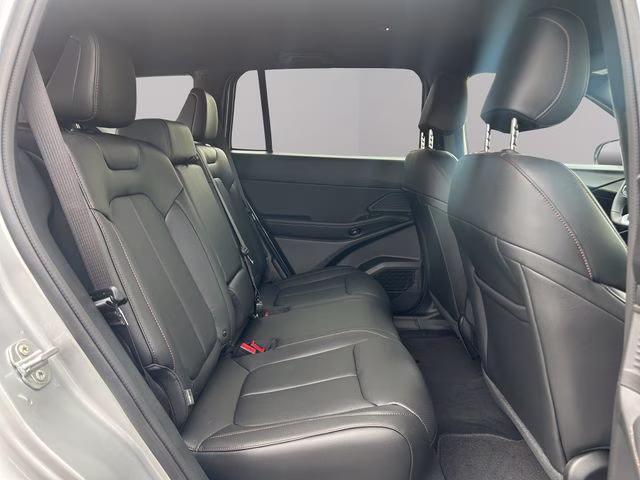 2026 Silver Zynith Clearcoat Jeep Cherokee Limited 4X4 SUV