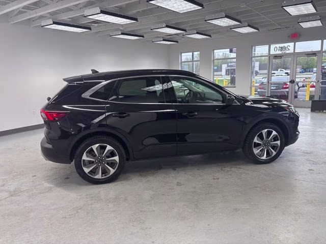 2025 Agate Black Metallic Ford Escape Platinum AWD SUV