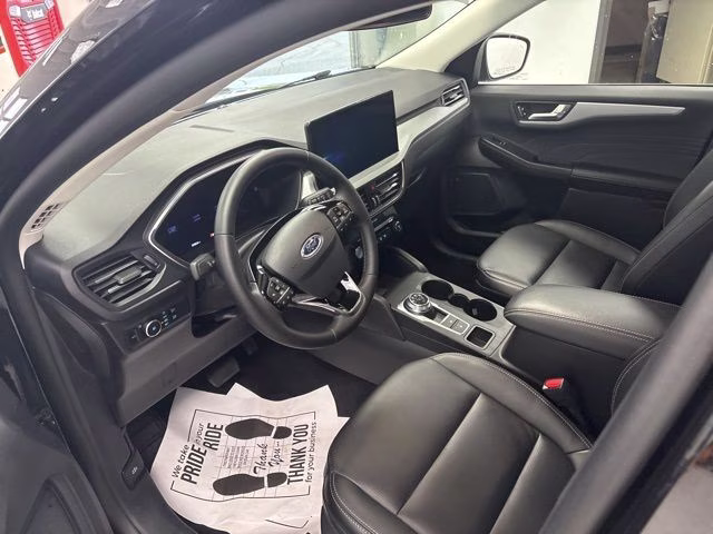 2025 Agate Black Metallic Ford Escape Platinum AWD SUV