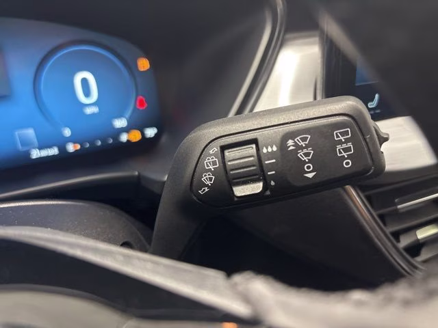 2025 Agate Black Metallic Ford Escape Platinum AWD SUV