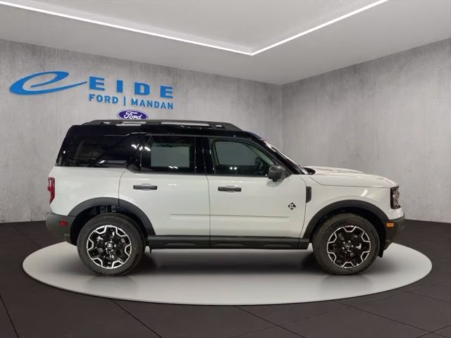 2026 Space White Metallic Ford Bronco Sport Outer Banks 4X4 SUV