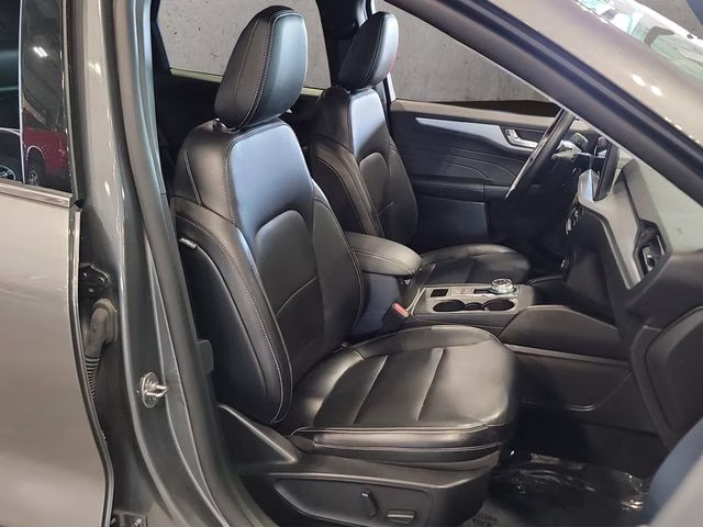 2025 Carbonized Gray Metallic Ford Escape Platinum AWD SUV