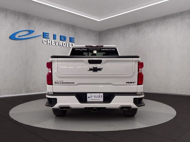 2024 Summit White Chevrolet Silverado 1500 RST 4X4 Truck