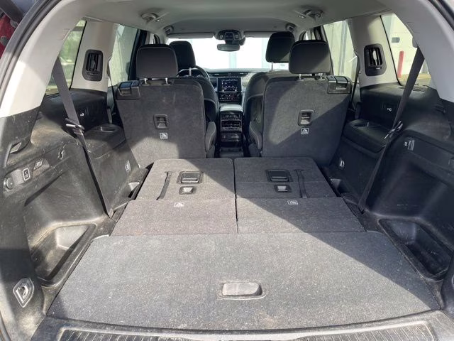 2023 Velvet Red Pearlcoat Jeep Grand Cherokee L Laredo 4X4 SUV