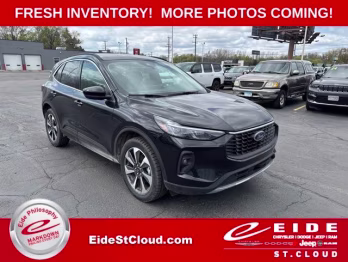 2025 Agate Black Metallic Ford Escape Platinum AWD SUV