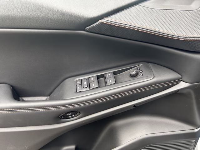 2026 Silver Zynith Clearcoat Jeep Cherokee Limited 4X4 SUV
