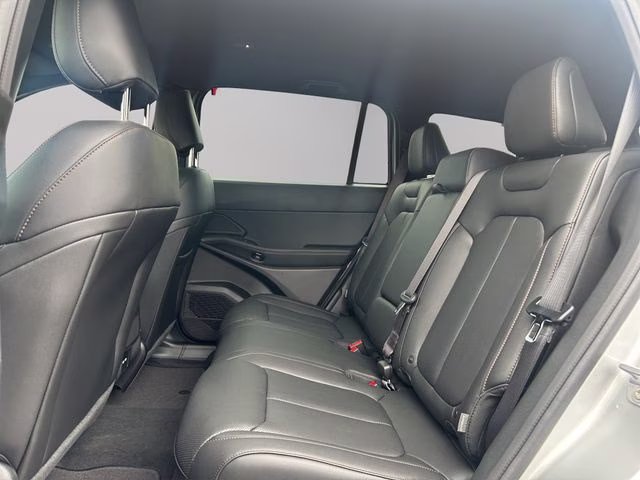 2026 Silver Zynith Clearcoat Jeep Cherokee Limited 4X4 SUV