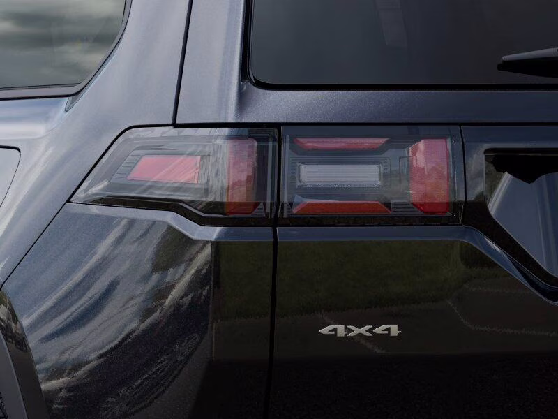 2026 Diamond Black Crystal Pearl Coat Jeep Cherokee Cherokee Laredo 4x4 4X4 SUV