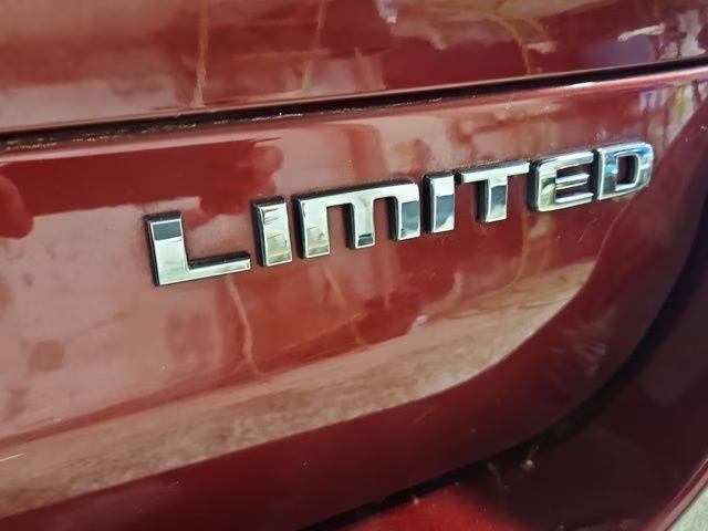 2023 Velvet Red Pearlcoat Jeep Grand Cherokee L Limited 4X4 SUV