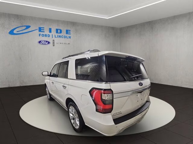 2019 White Platinum Metallic Tri-Coat Ford Expedition Platinum 4X4 SUV
