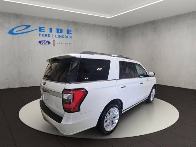 2019 White Platinum Metallic Tri-Coat Ford Expedition Platinum 4X4 SUV