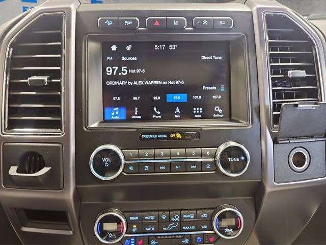 2019 White Platinum Metallic Tri-Coat Ford Expedition Platinum 4X4 SUV