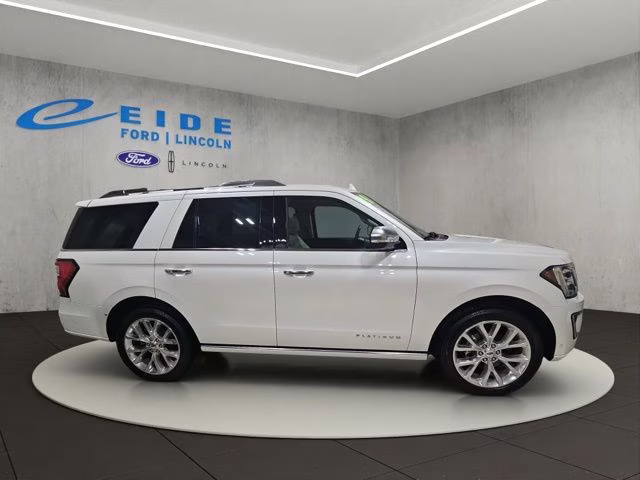 2019 White Platinum Metallic Tri-Coat Ford Expedition Platinum 4X4 SUV