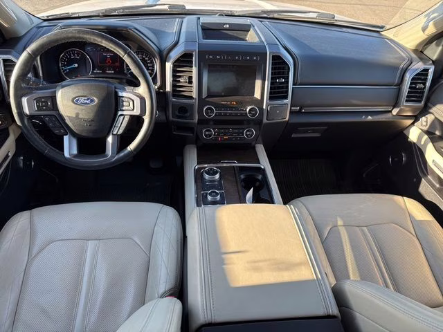 2019 White Platinum Metallic Tri-Coat Ford Expedition Platinum 4X4 SUV