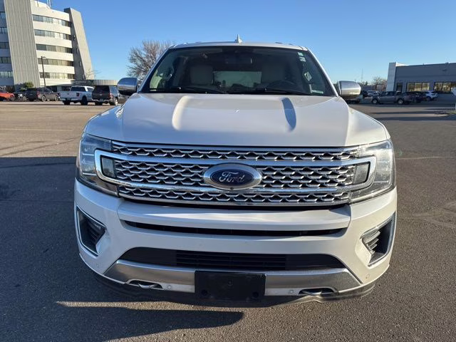2019 White Platinum Metallic Tri-Coat Ford Expedition Platinum 4X4 SUV