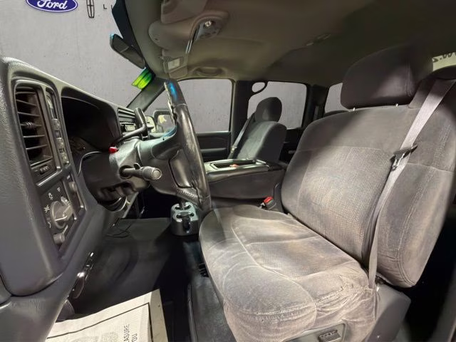 2001 Light Pewter Metallic Chevrolet Silverado 2500HD LS 4X4 Truck