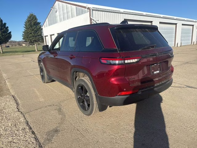 2023 Velvet Red Pearlcoat Jeep Grand Cherokee Altitude X 4X4 SUV