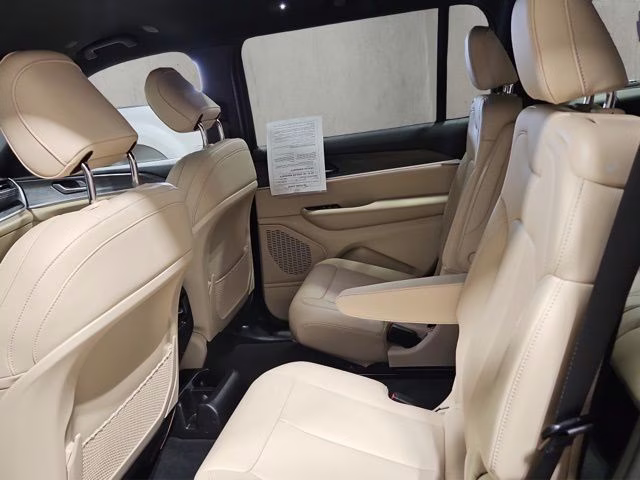 2023 Velvet Red Pearlcoat Jeep Grand Cherokee L Limited 4X4 SUV