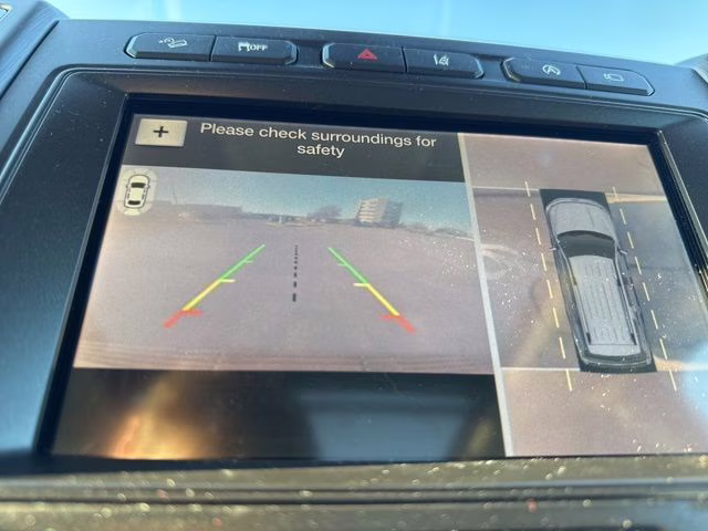 2019 White Platinum Metallic Tri-Coat Ford Expedition Platinum 4X4 SUV