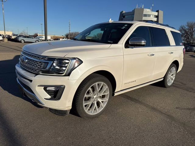 2019 White Platinum Metallic Tri-Coat Ford Expedition Platinum 4X4 SUV
