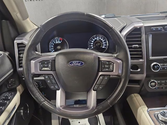 2019 White Platinum Metallic Tri-Coat Ford Expedition Platinum 4X4 SUV