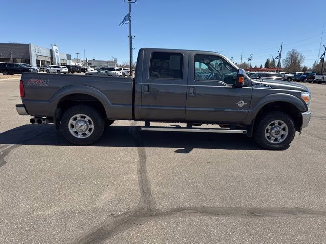2016 Magnetic Metallic Ford Super Duty F-250 SRW Lariat 4X4 Truck