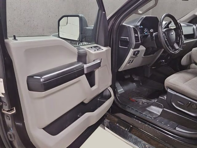 2019 Agate Black Metallic Ford F-150 XLT 4X4 Truck