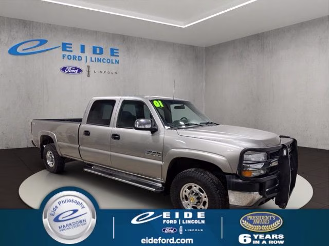 2001 Light Pewter Metallic Chevrolet Silverado 2500HD LS 4X4 Truck