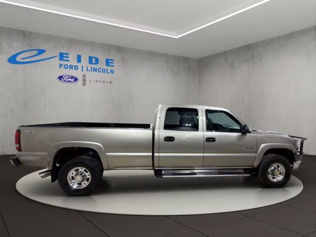 2001 Light Pewter Metallic Chevrolet Silverado 2500HD LS 4X4 Truck