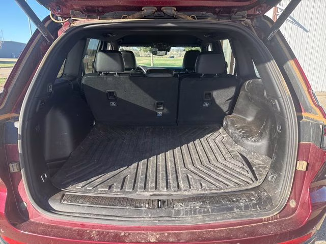 2023 Velvet Red Pearlcoat Jeep Grand Cherokee Altitude X 4X4 SUV