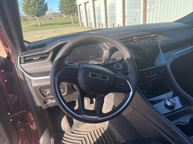 2023 Velvet Red Pearlcoat Jeep Grand Cherokee Altitude X 4X4 SUV