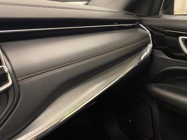 2022 Redline Pearlcoat Jeep Compass Limited 4X4 SUV
