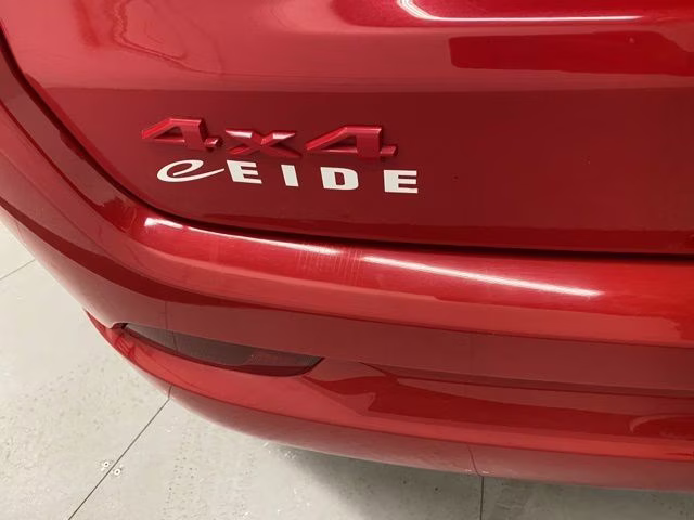 2022 Redline Pearlcoat Jeep Compass Limited 4X4 SUV