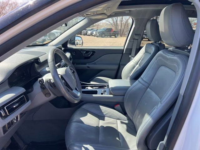 2021 White Lincoln Aviator Reserve AWD SUV