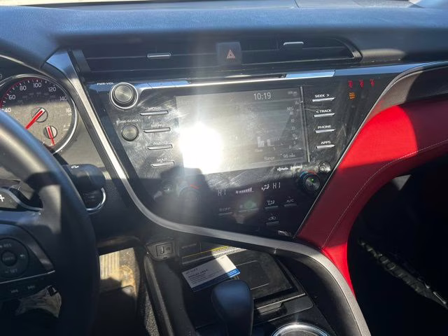 2019 Wind Chill Pearl Toyota Camry XSE FWD Sedan