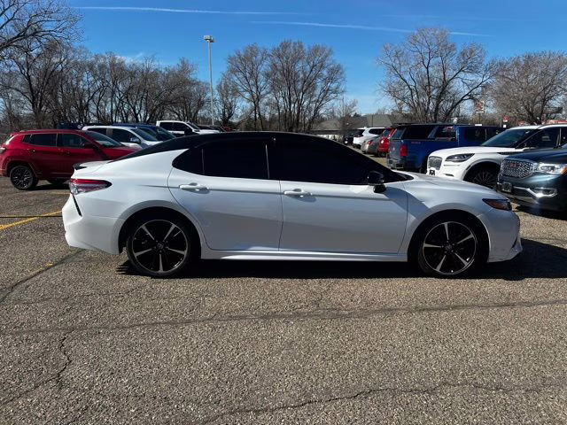2019 Wind Chill Pearl Toyota Camry XSE FWD Sedan