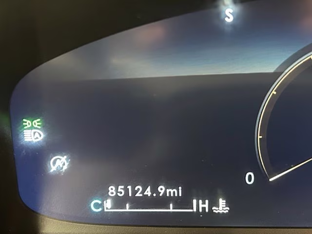 2021 Pristine White Lincoln Aviator Reserve AWD SUV