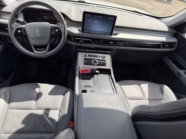 2021 White Lincoln Aviator Reserve AWD SUV