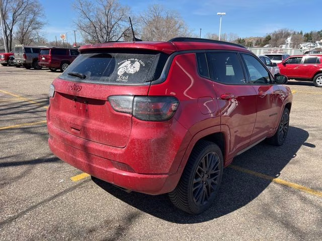 2022 Redline Pearlcoat Jeep Compass Limited 4X4 SUV
